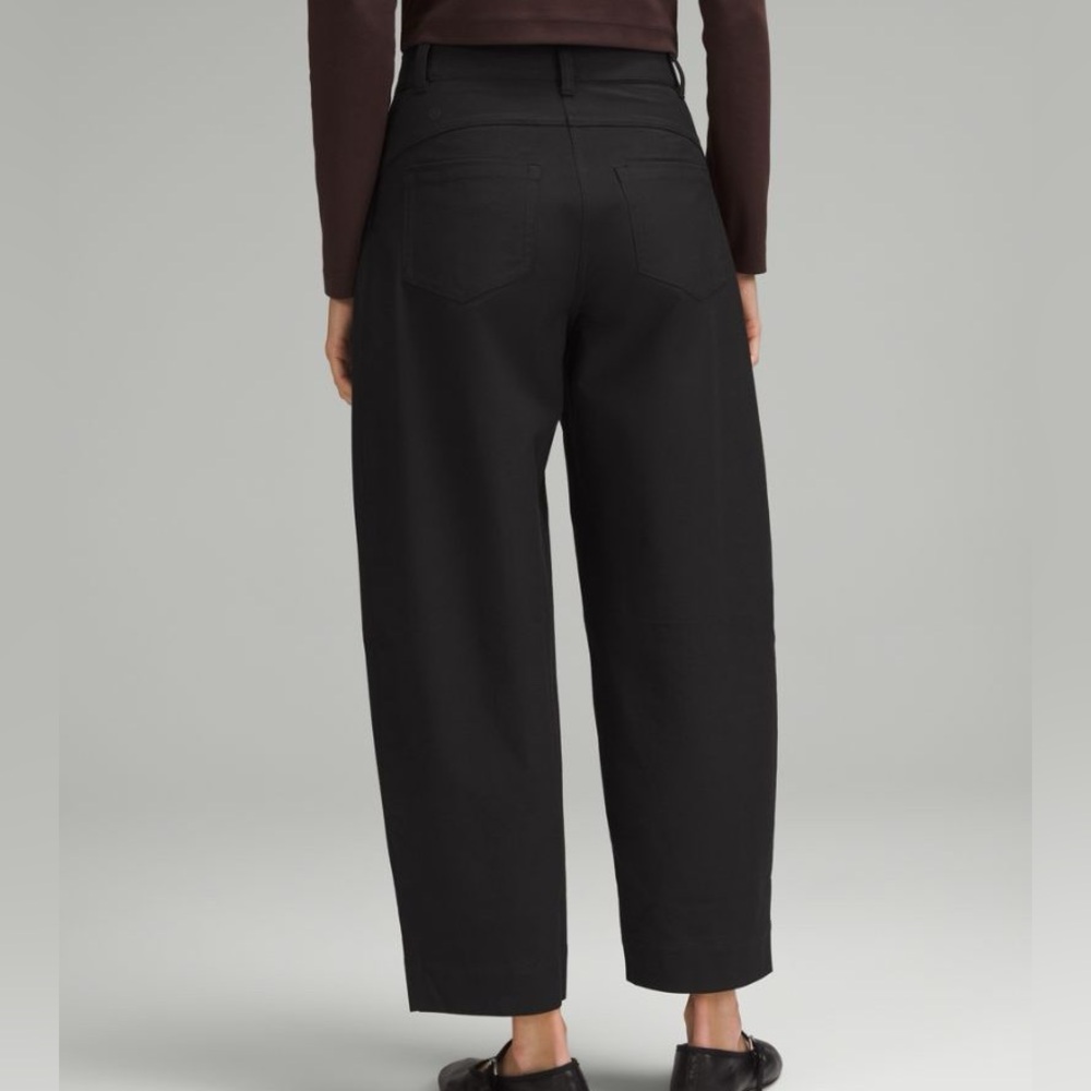 Lululemon City Sleek Barrel-Leg Pant *Light Utilitech Size 32 Black NWT Sold Out